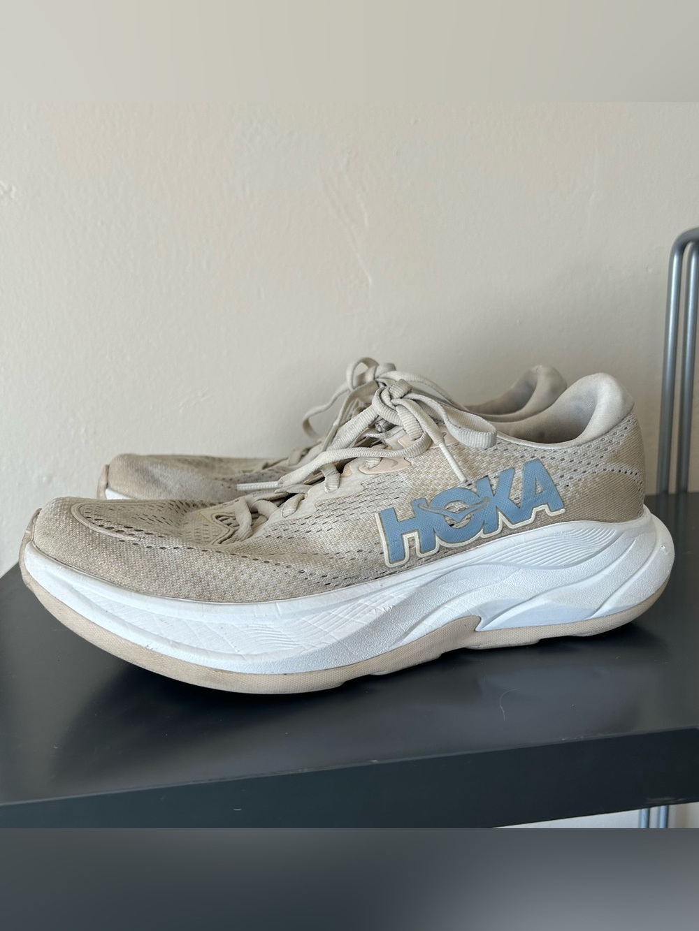 HOKA One One Rincon Beige Size 8 Women’s Shoes
